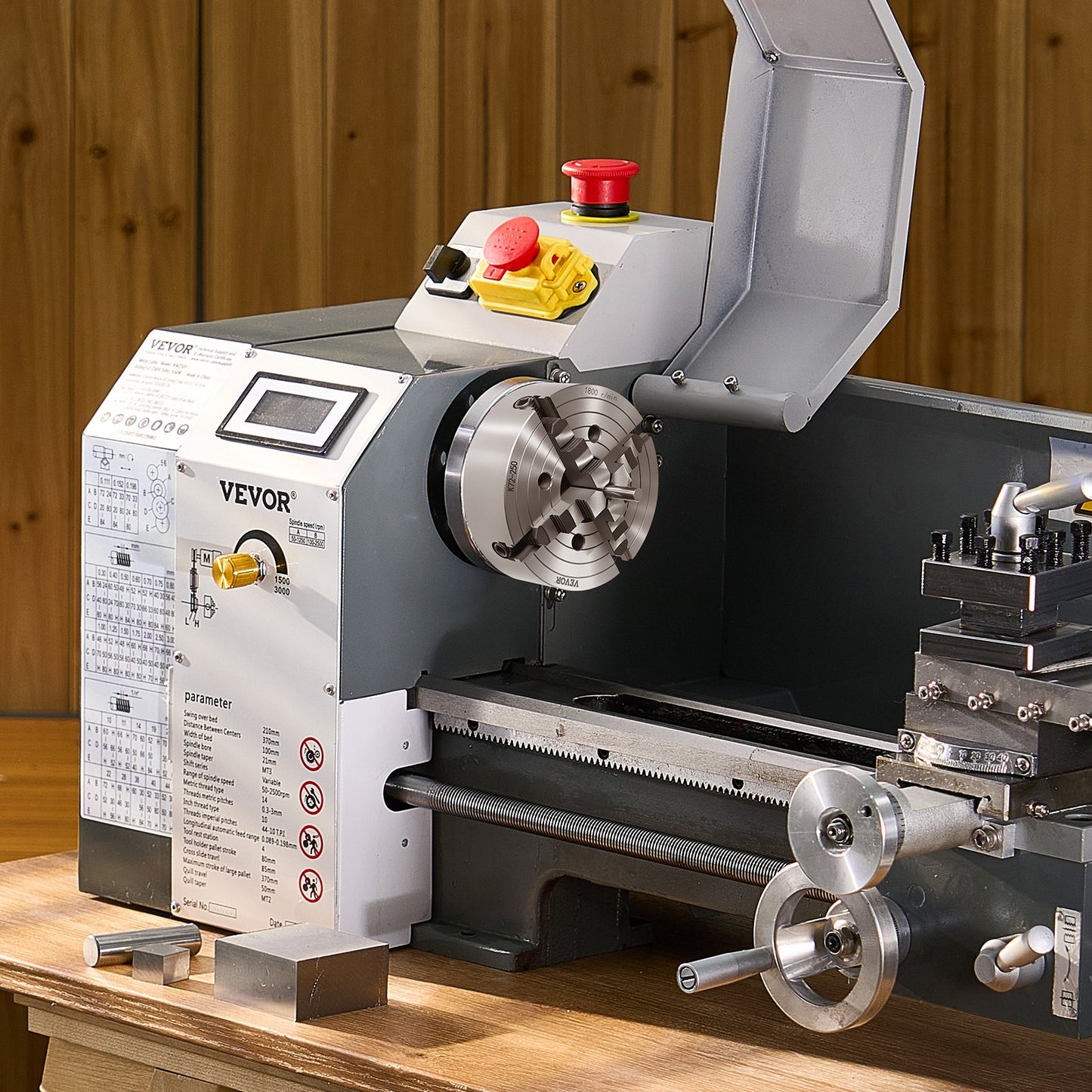 4-Jaw Lathe Chuck, 10 in (250 mm), Lathe Chuck, 0.6-9.84 in (15-250 mm) Clamping Range with T-key Fixing Screws Reversible Jaws, HT300 Cast Iron Material, Internal External for Wood Metal Lathe