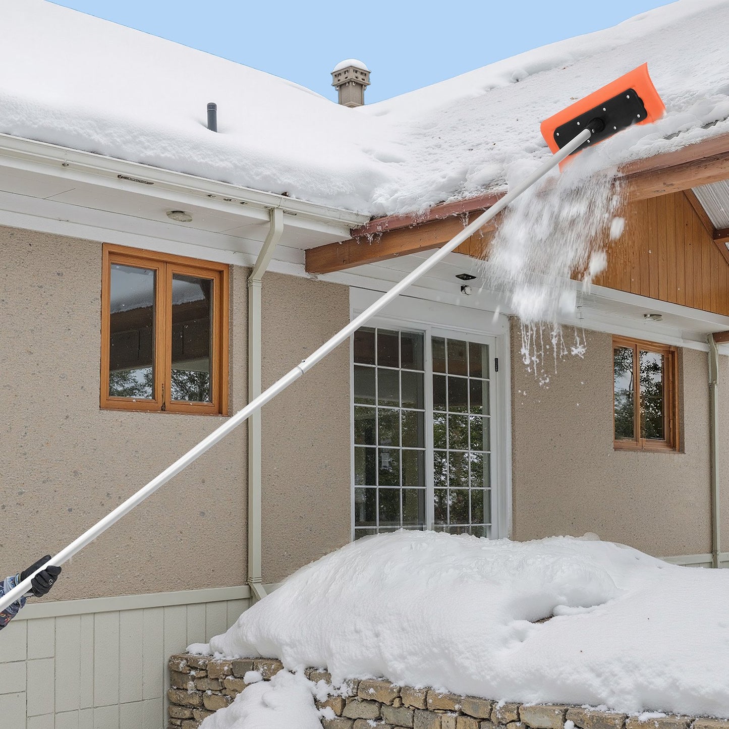 Snow Roof Rake, 45cm Foam Blade, 2.25-5.62 m Adjustable Roof Snow Scraper, Extension Tubes & Non-Slip Handle, Lightweight Snows Removal Tool for House Leaves Debris Clearing