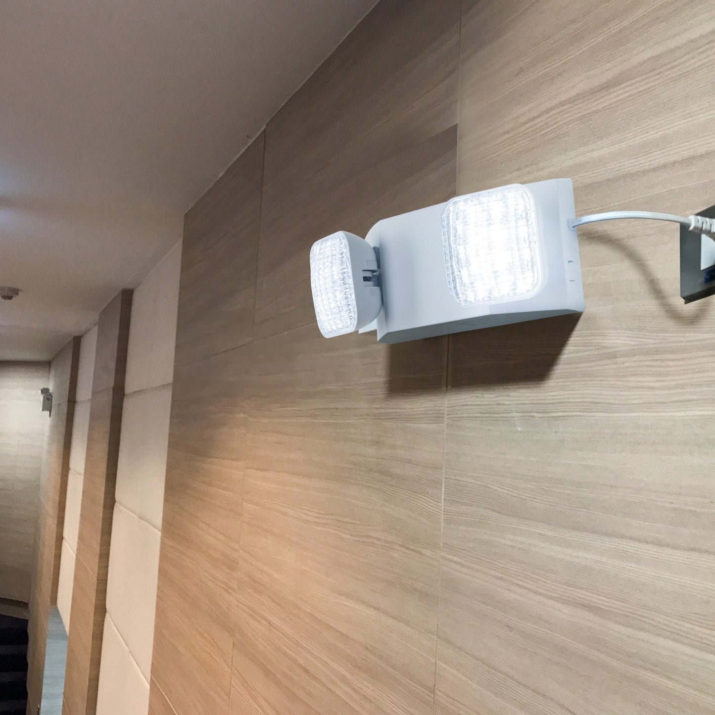 12er-Pack gewerbliche Notleuchten, 3 W, weiße LED-Notausgangsleuchten mit 180 Minuten Notstromversorgung, verstellbarer 2-LED-Quadratkopf, Decken- oder Wandmontage für Stromausfälle in Unternehmen